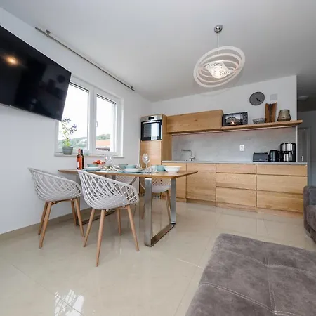 497/d, F Apartment Palit