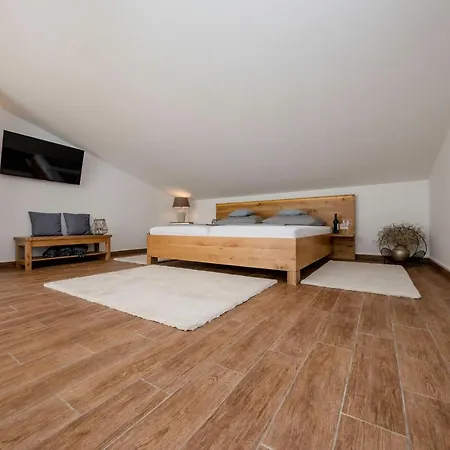 Apartment F Palit Rab